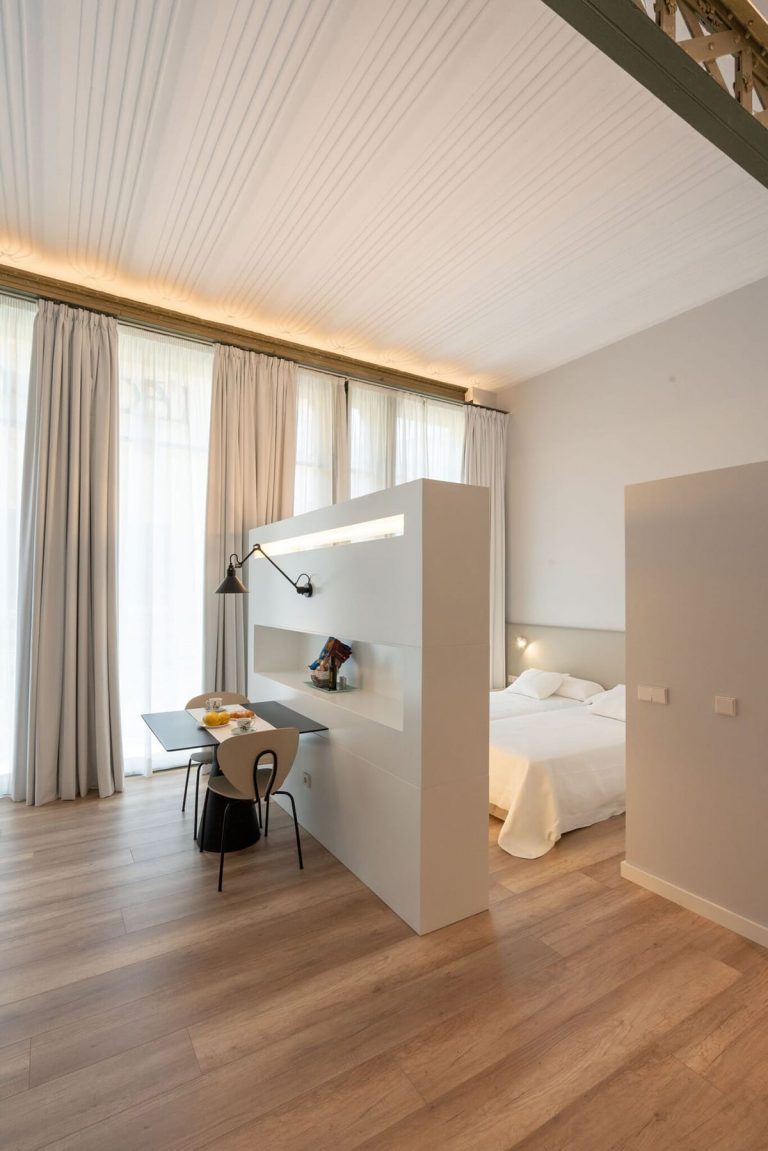 Apartamentos El Águila