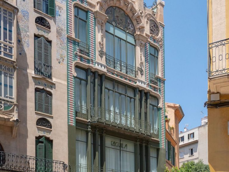 Apartamentos El Águila