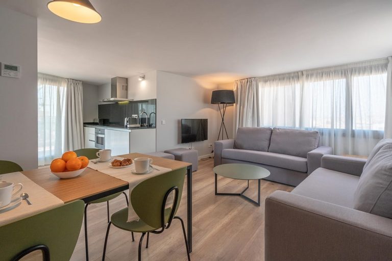 Apartamentos El Águila