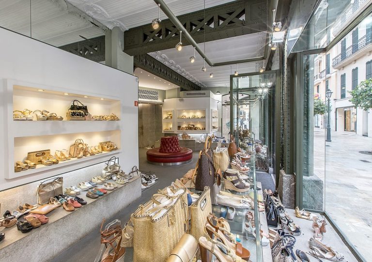 Zapatería El Águila